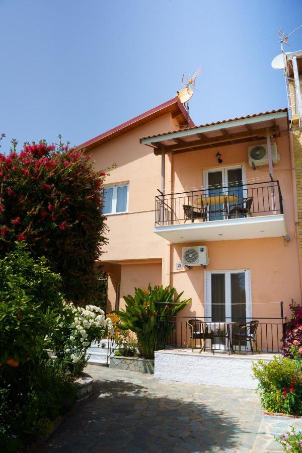 Zotos Rooms Parga Exterior foto