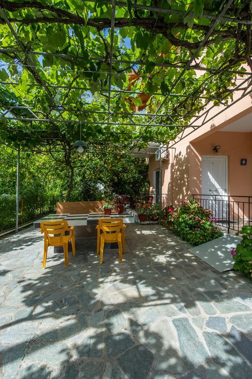 Zotos Rooms Parga Exterior foto