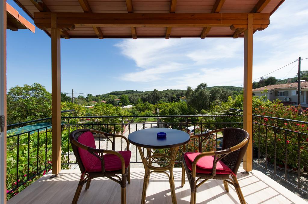 Zotos Rooms Parga Exterior foto