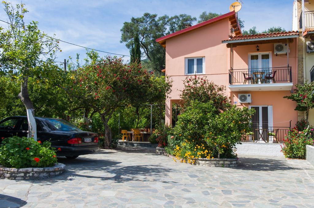 Zotos Rooms Parga Exterior foto